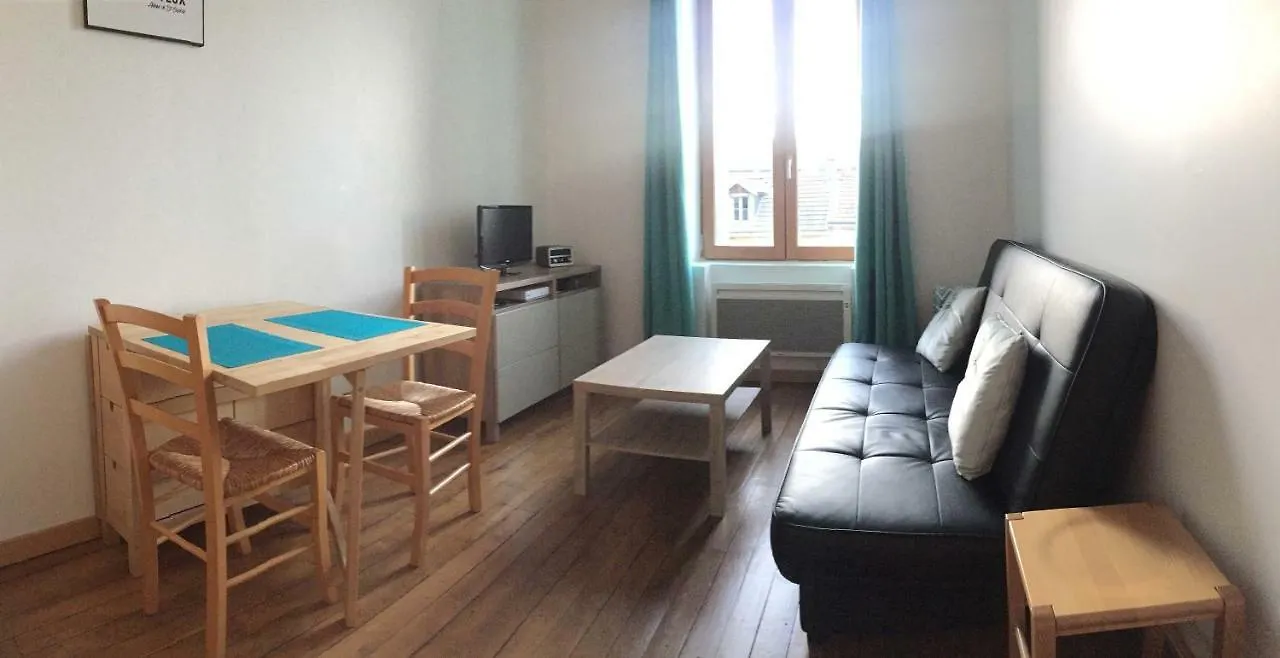 Appartement Le Victor Hugo à Aix-les-Bains